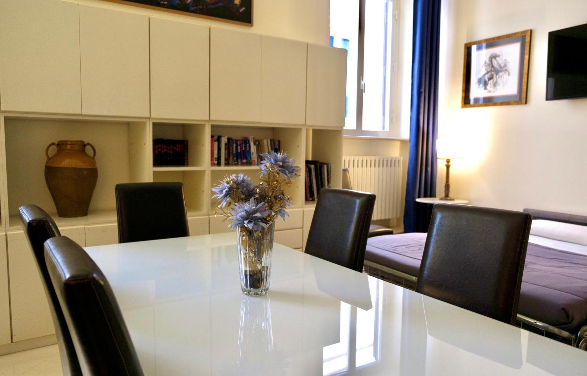 Appartamento In Pieno Centro Roma - Lily'S House المظهر الخارجي الصورة